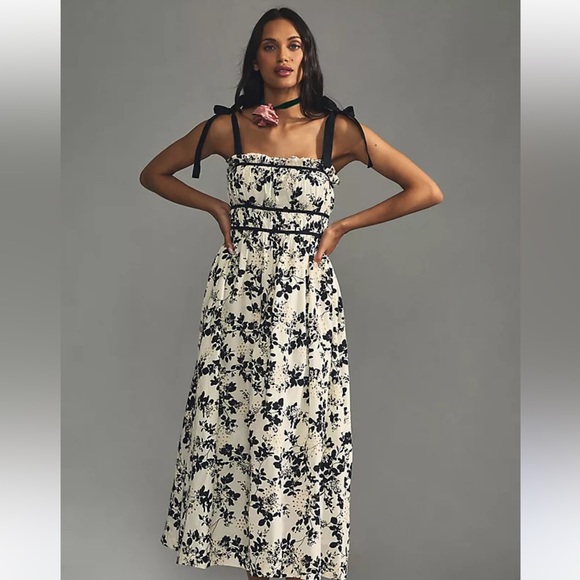 En Saison Monochrome Floral Dress - Picture 6 of 6